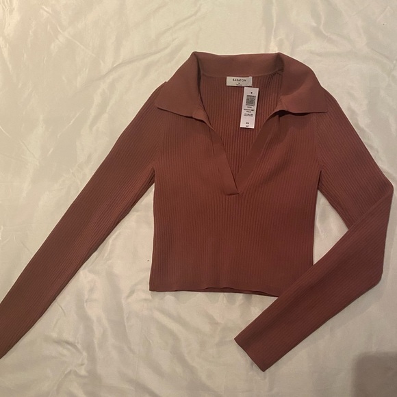 BNWT Babaton Aritzia Sculpt Knit Polo - long sleeve - Medium - Picture 2 of 3